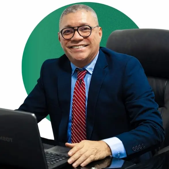 Asesores de pensiones Colombia liderados por Octavio, experto en trámites de pension y recuperación de patrimonio en Barranquilla.